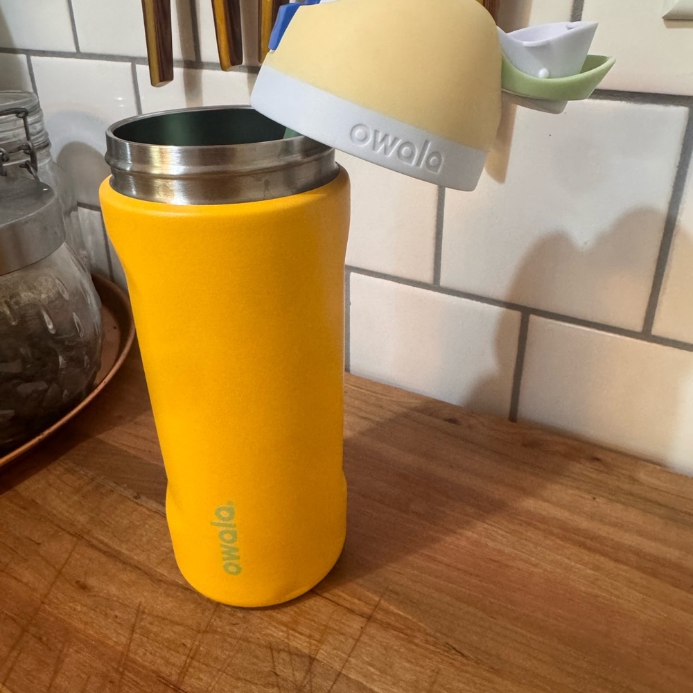 16oz Owala Yellow Insulated Water Bottle
